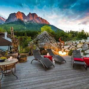 Bayern Resort Hotel - Adults Only - Mit Zugspitzblick - Eibsee-Naehe - Wellnessbereich - Naturpool Im Sommer